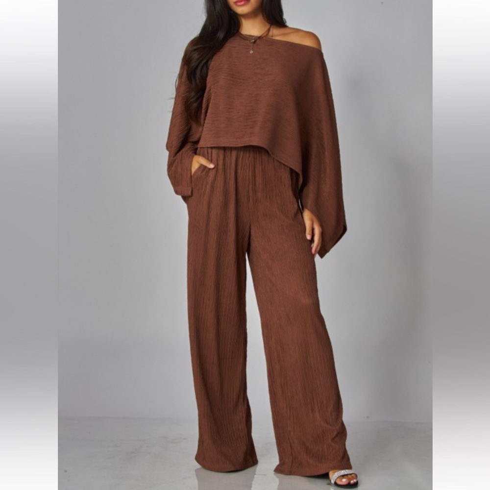 Fabulous Wide Leg Pants and Tunic Set NWT